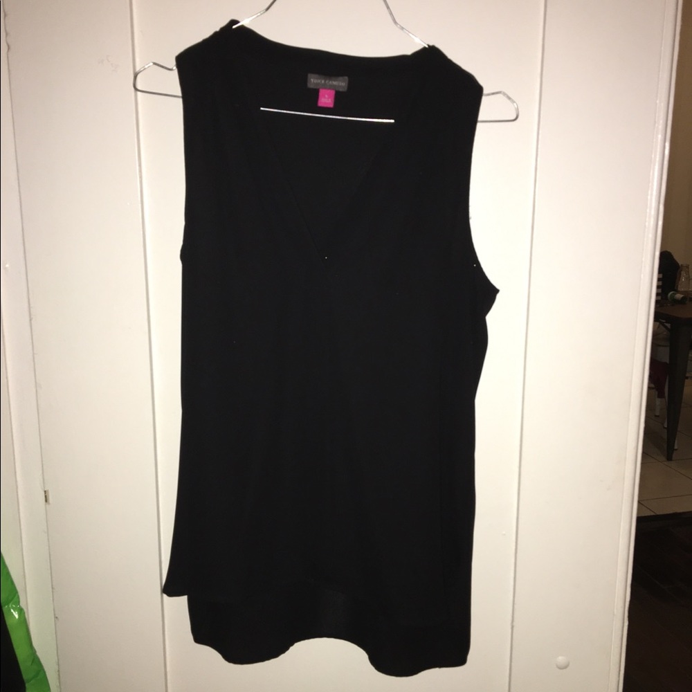 Vince Camuto black sleeveless v neck blouse top